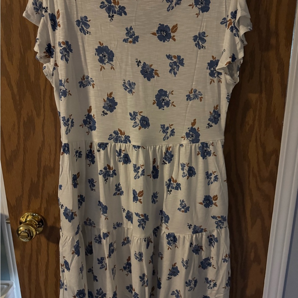 Cream Midi Dress with Blue Floral Print and V-Neck, Large- NWT! - Picture 7 of 10